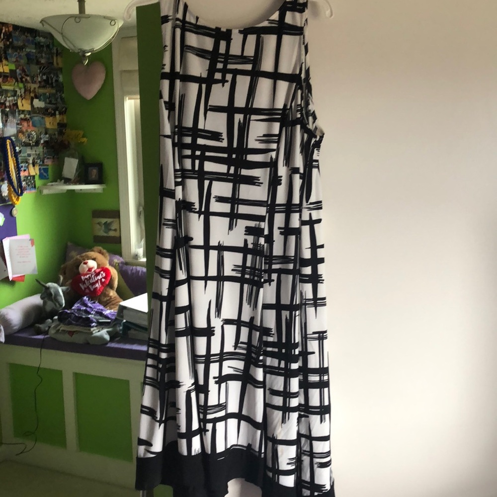Knee length black and white dress